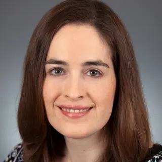 Dr. Leslie Benson headshot