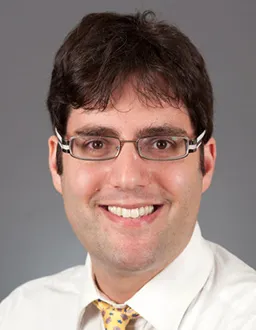 Peter Davis Headshot