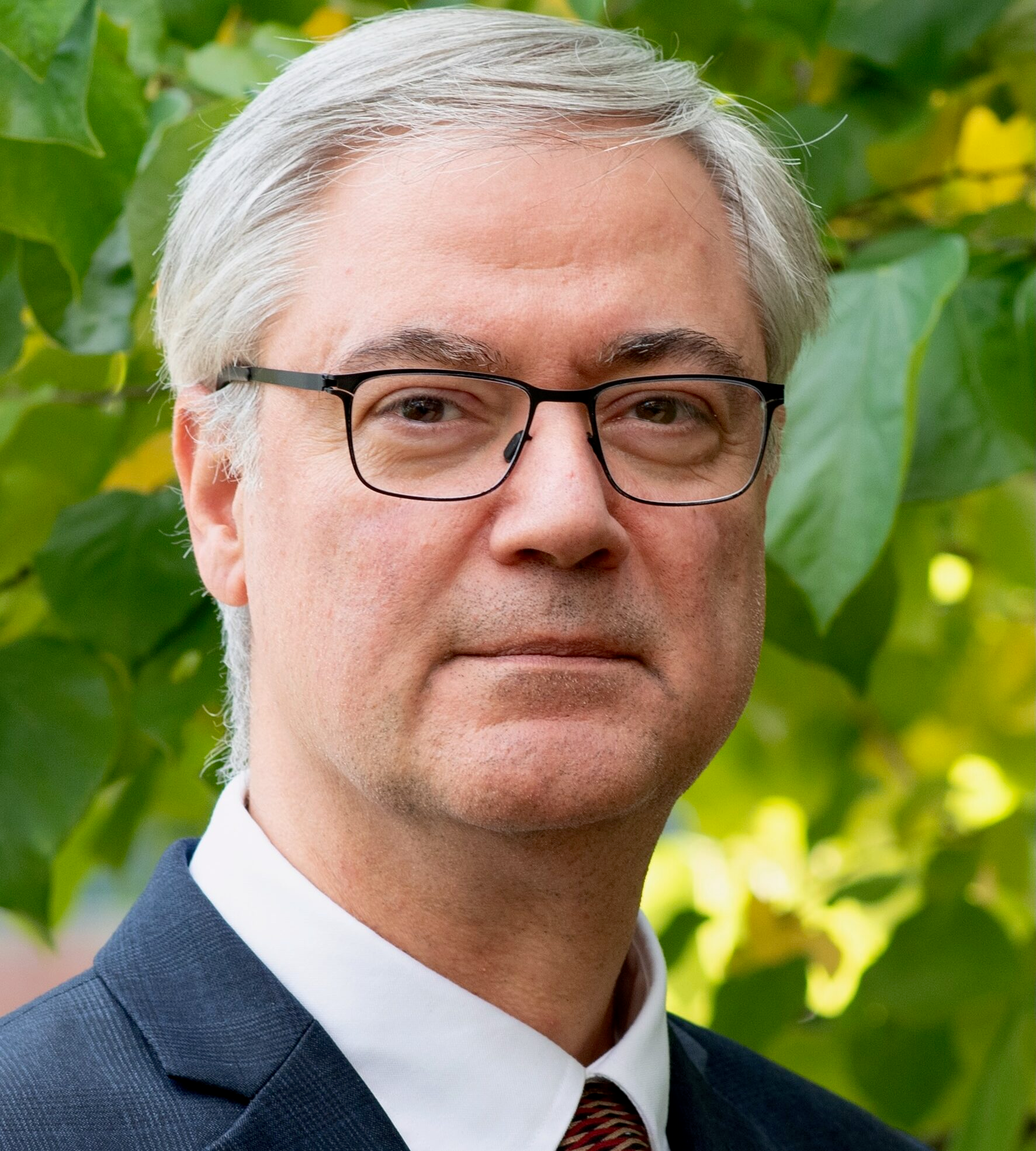 Mustafa Sahin Headshot