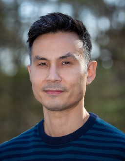 Headshot of Marcos Simoes-Costa, PhD, a man in the pathology department.