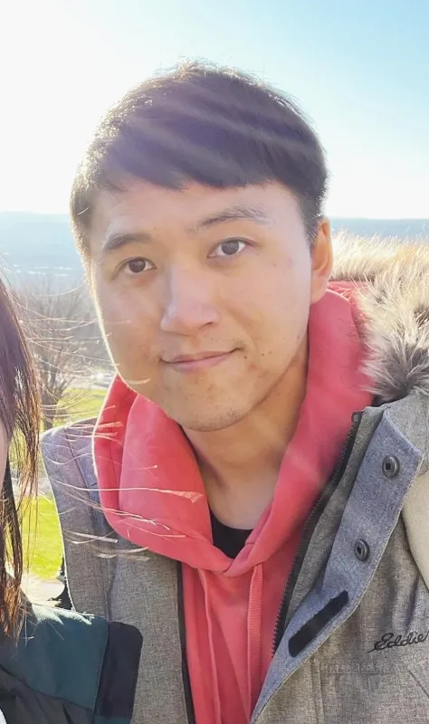 Yu-Chai Chen headshot.